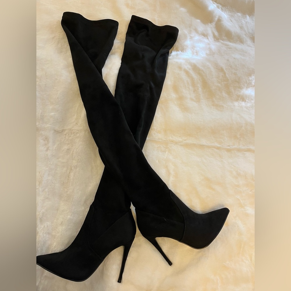 Thigh high black stiletto Steve Madden Dominique boots 7.5 M